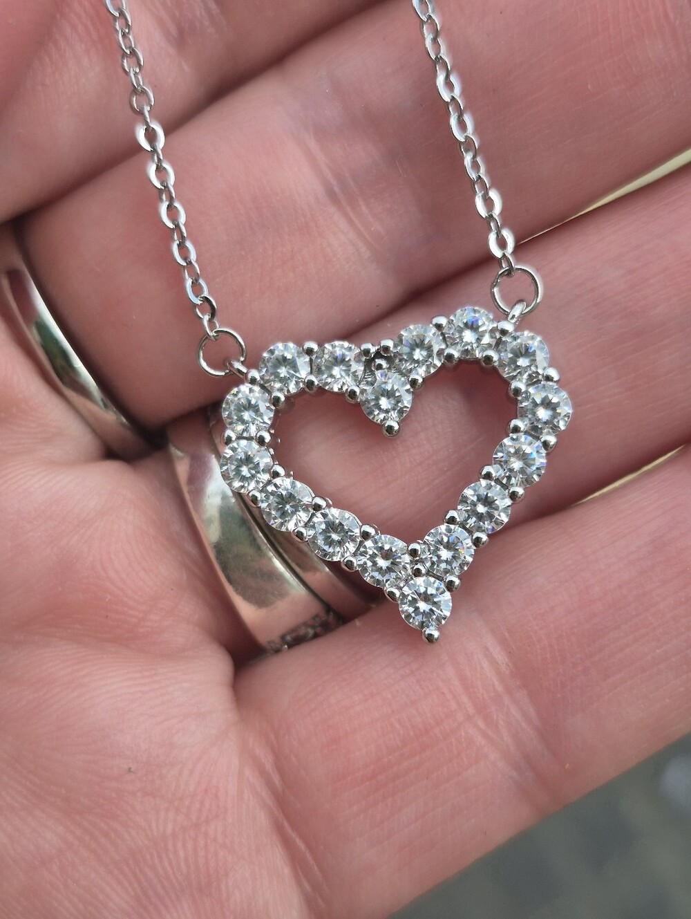 VVS1 2 CT* Pave Heart Pendant Necklace